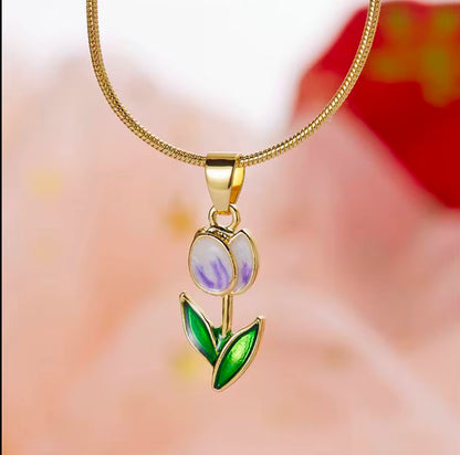 12 Tulip pendant necklaces