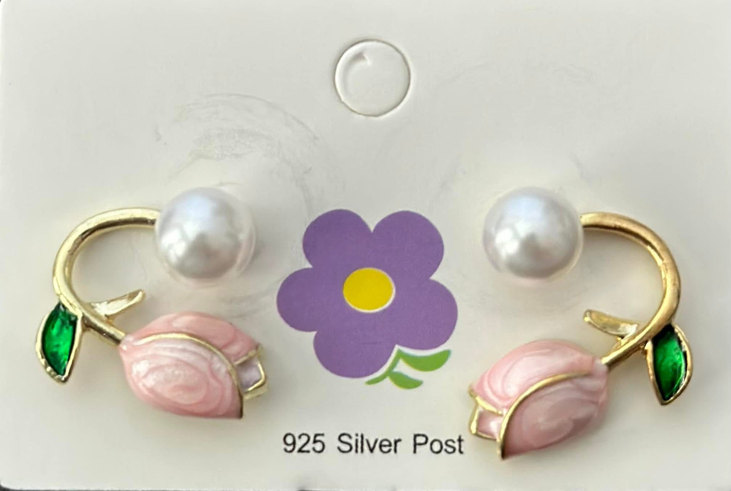 4 pairs of earrings