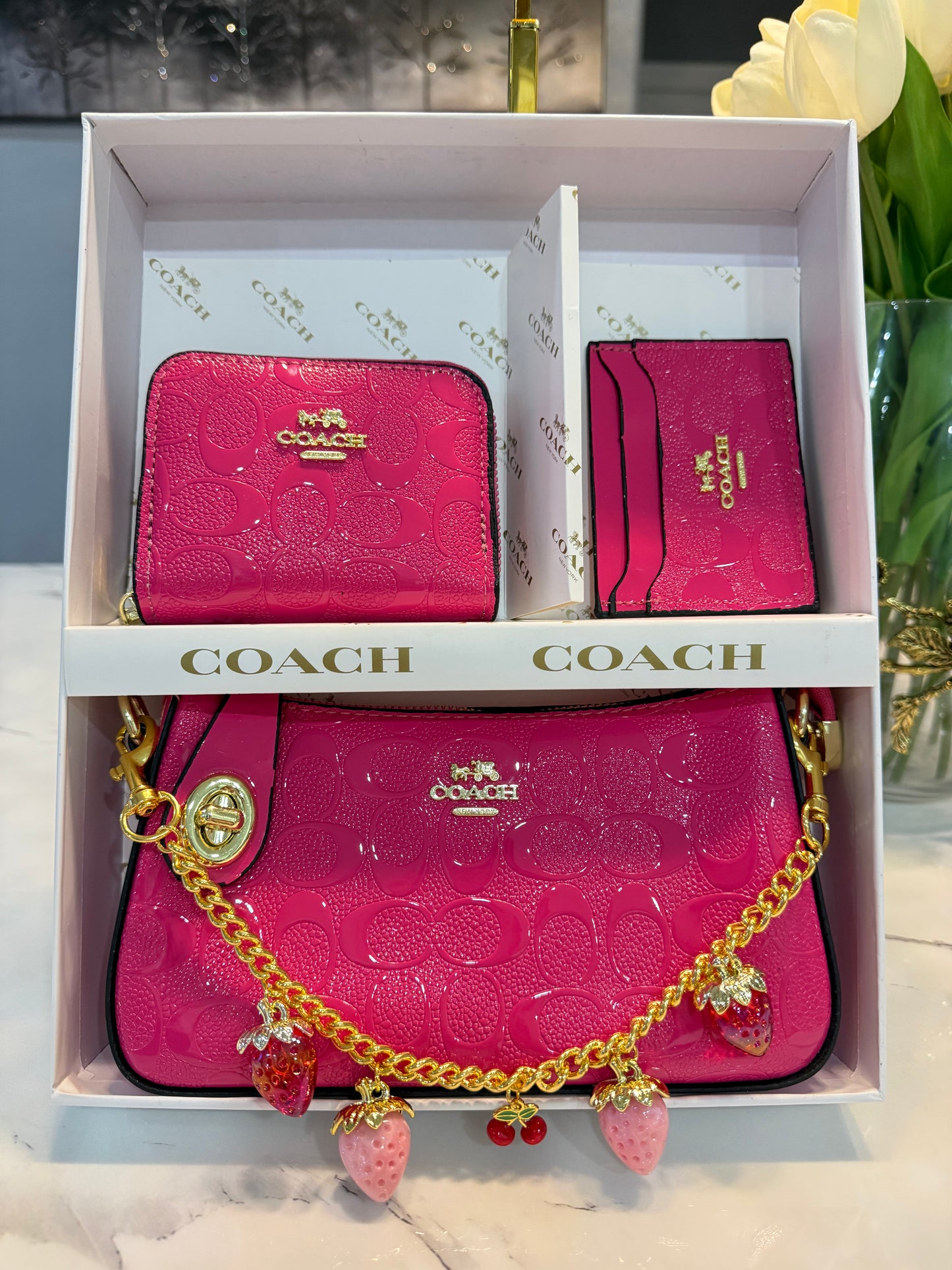 Wallet with chain accessory #6688