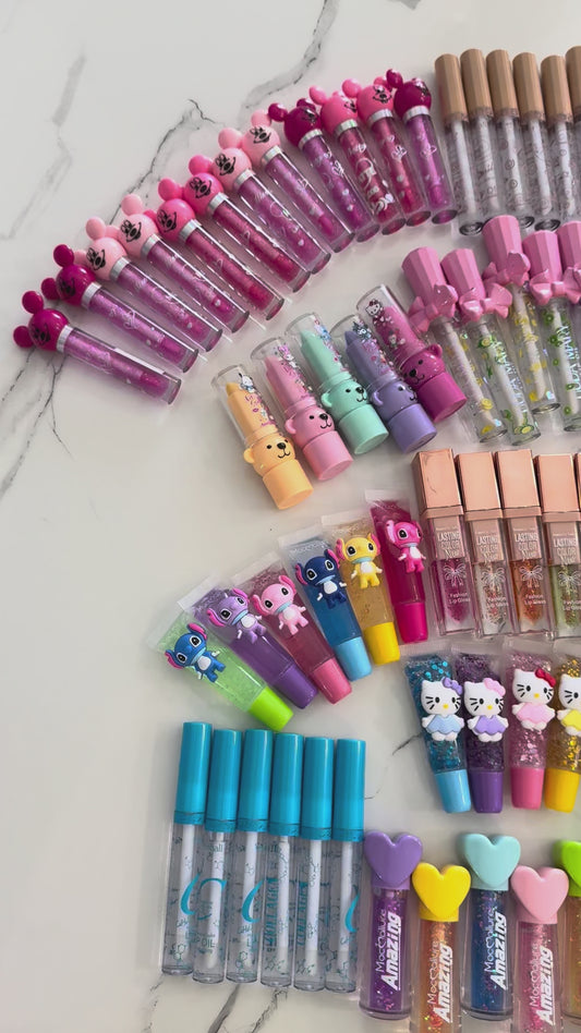 11 Dozen Lip glosses